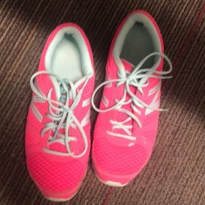 Women’s New Balance Shoes 8.5